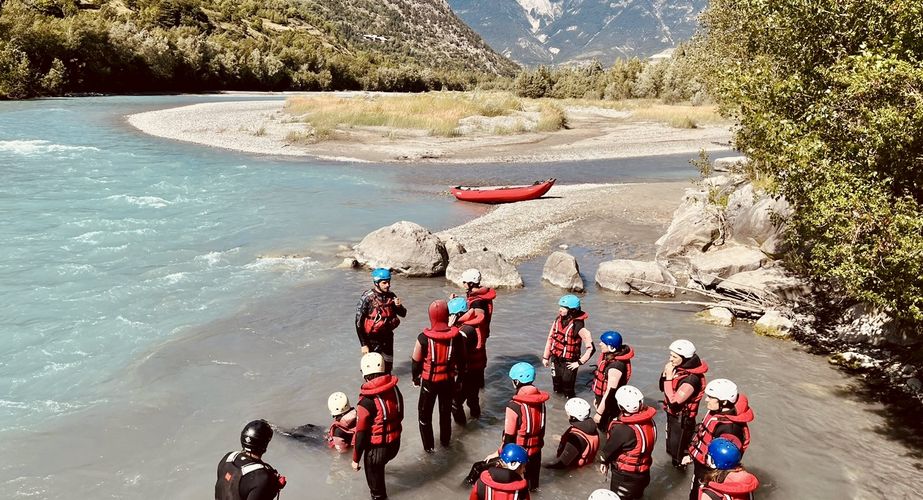 Optioneel whitewaterswimming Optioneel whitewaterswimming